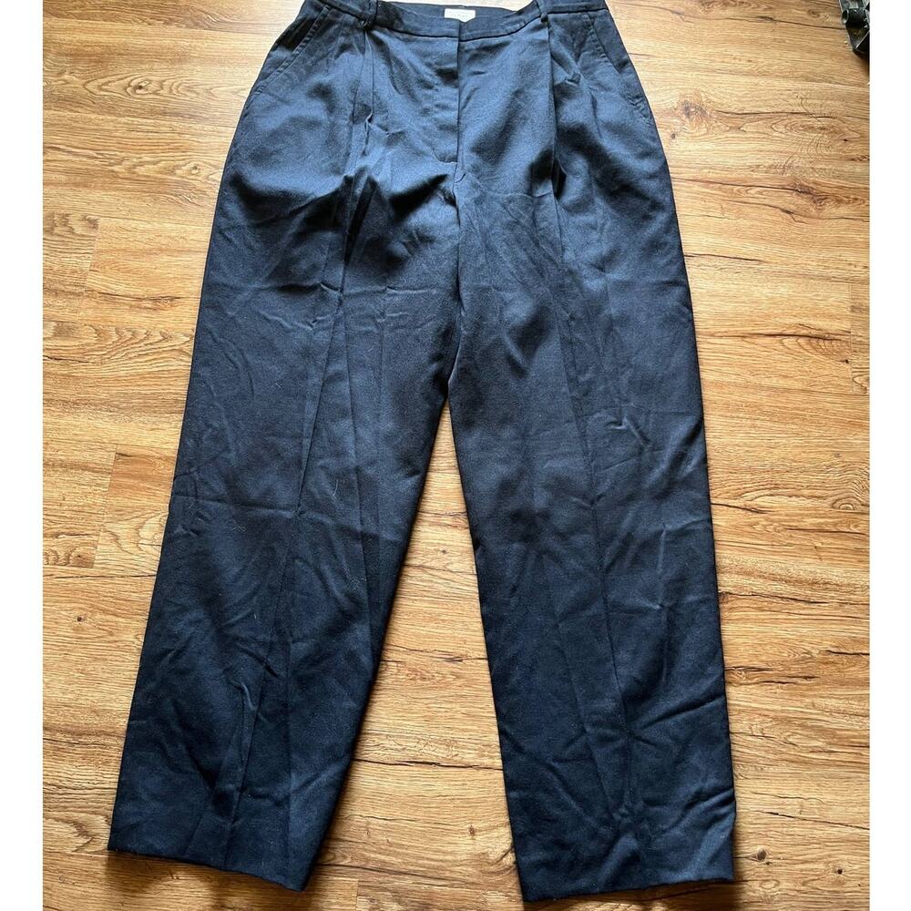 LL Bean High Waist Pleated Pants Women’s 16 Navey Blue Tapered Leg Bottoms EUC